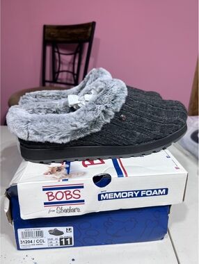 BOBS by Skechers Memory Foam Indoor/Outdoor Slippers Size 11